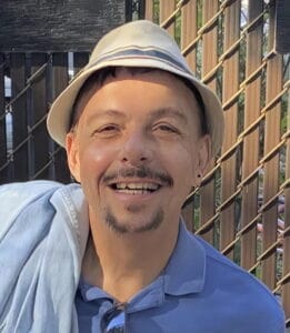 Photo of author Elías Miguel Muñoz